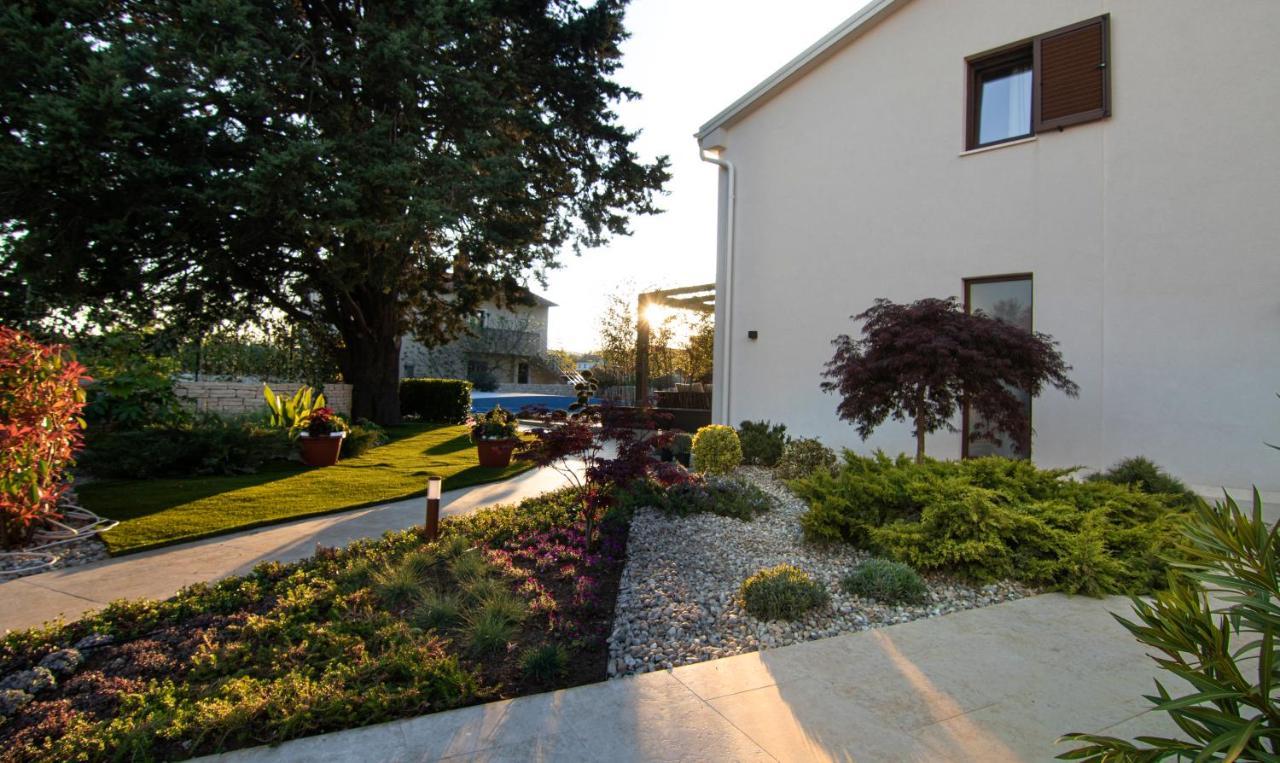 Villa Caprice - Krk Milohnici Eksteriør bilde