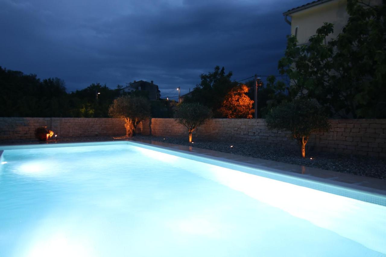 Villa Caprice - Krk Milohnici Eksteriør bilde