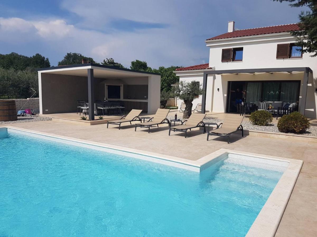 Villa Caprice - Krk Milohnici Eksteriør bilde
