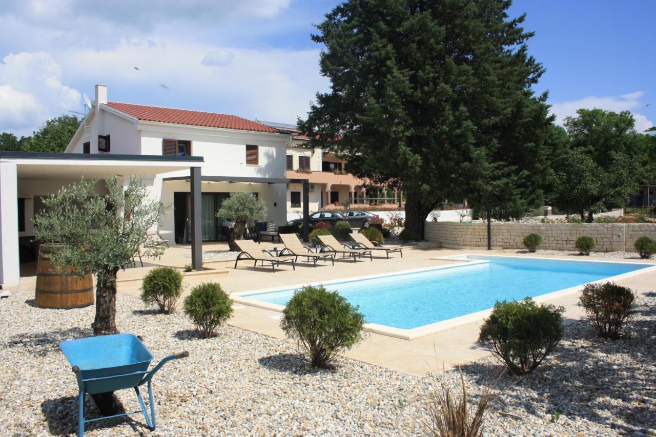 Villa Caprice - Krk Milohnici Eksteriør bilde